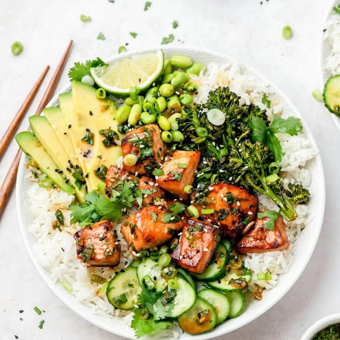 USE Asian salmon broccoli bowls