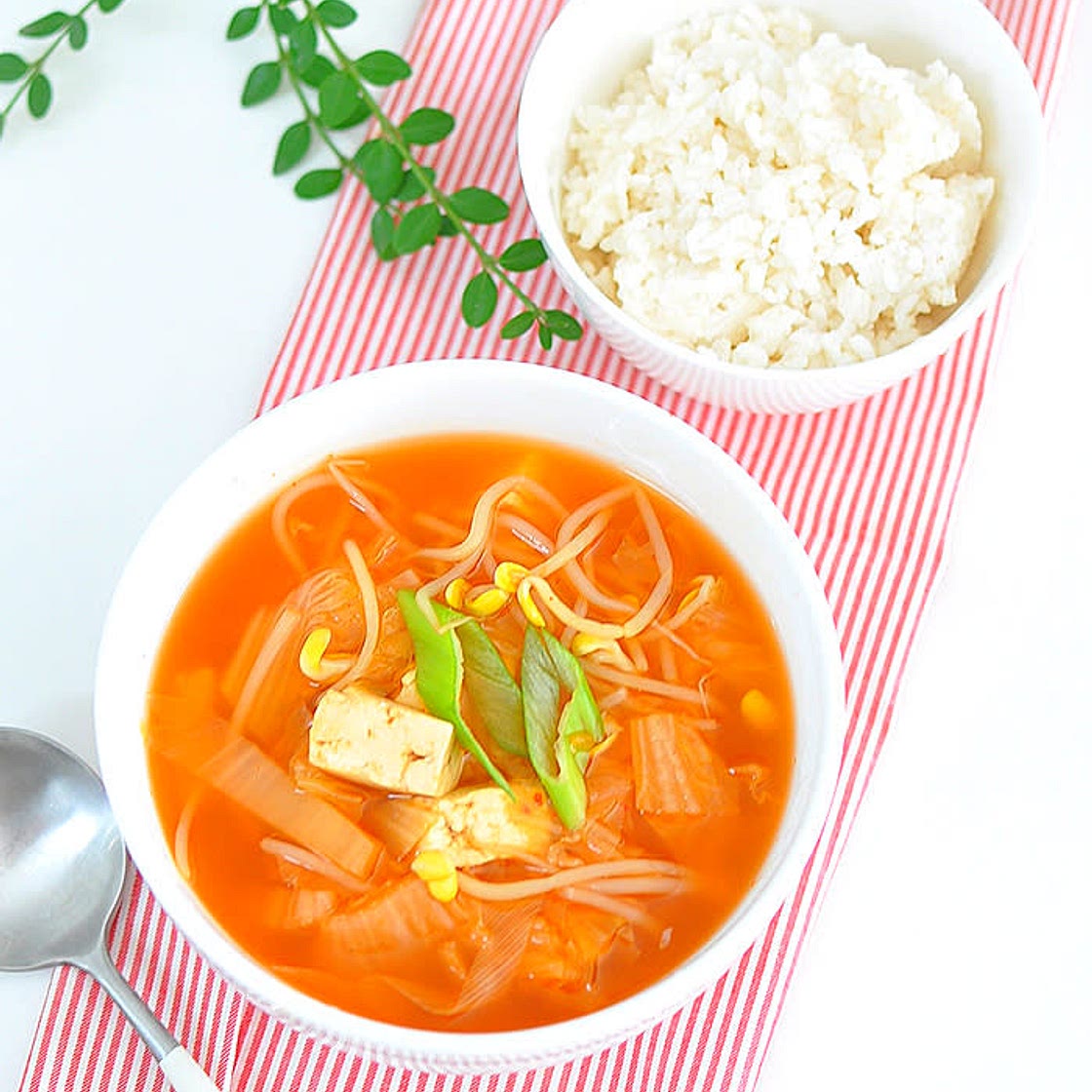 김치콩나물국