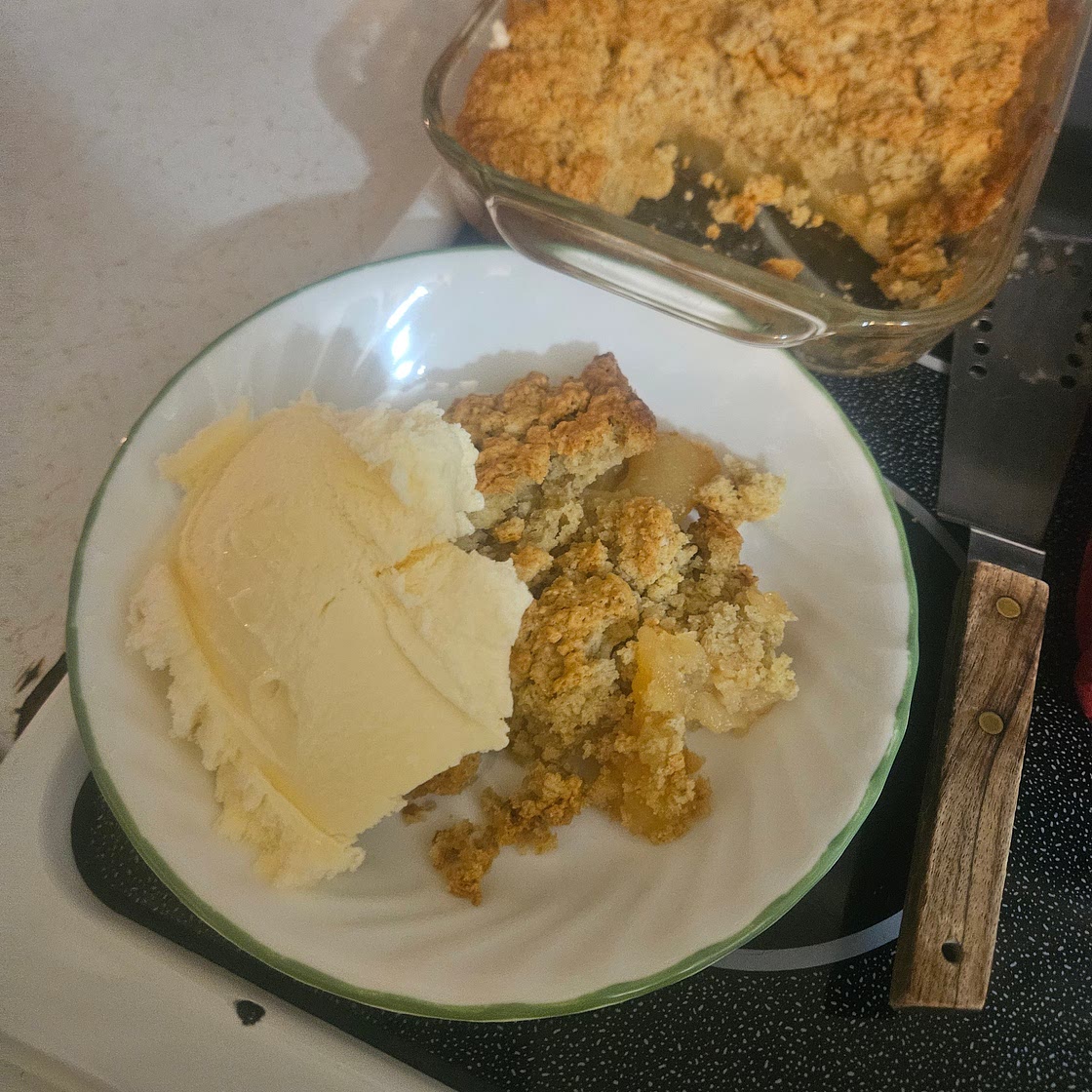 Quick Pear Cobbler