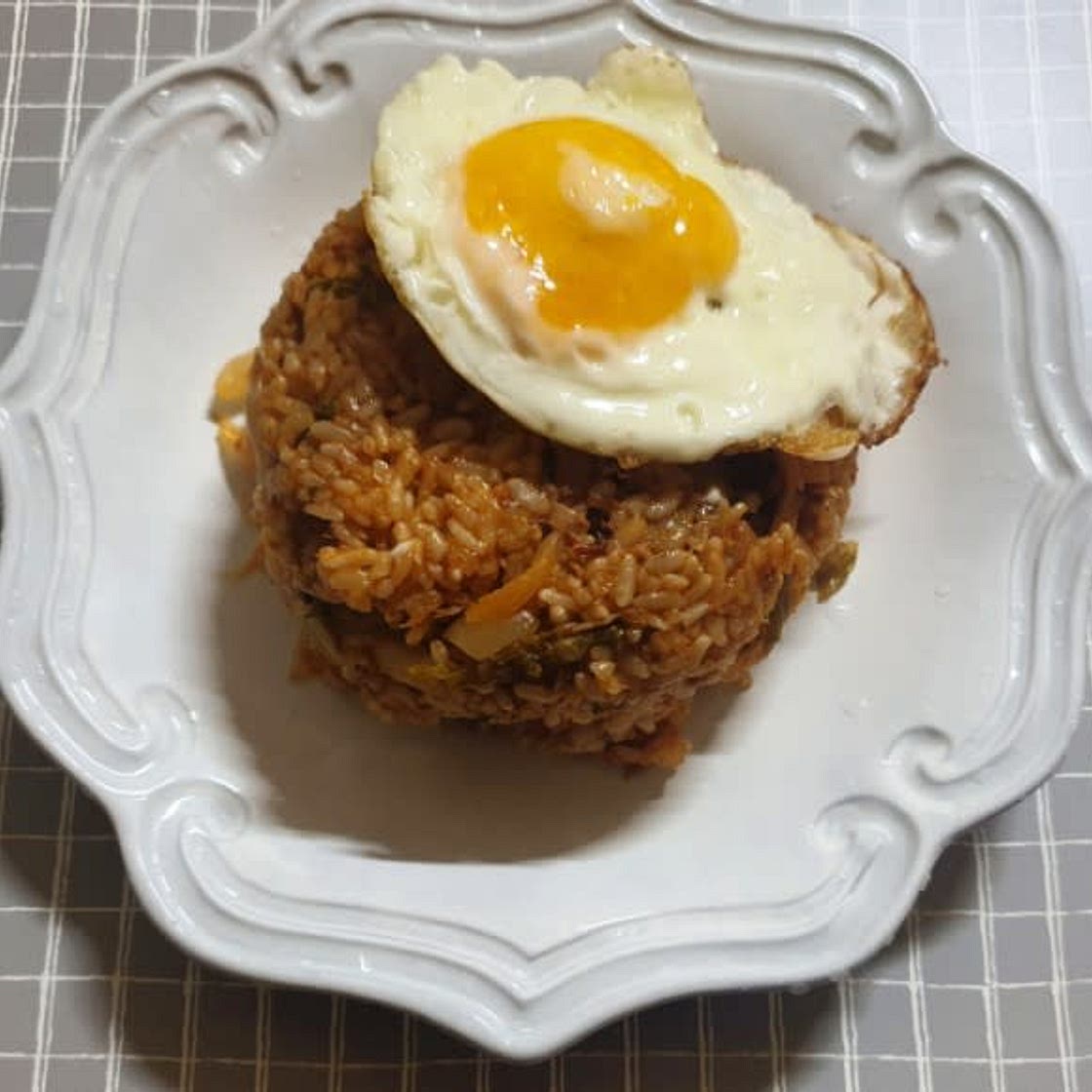 김치를 넣어 더 맛있는 고추참치 볶음밥 만들기