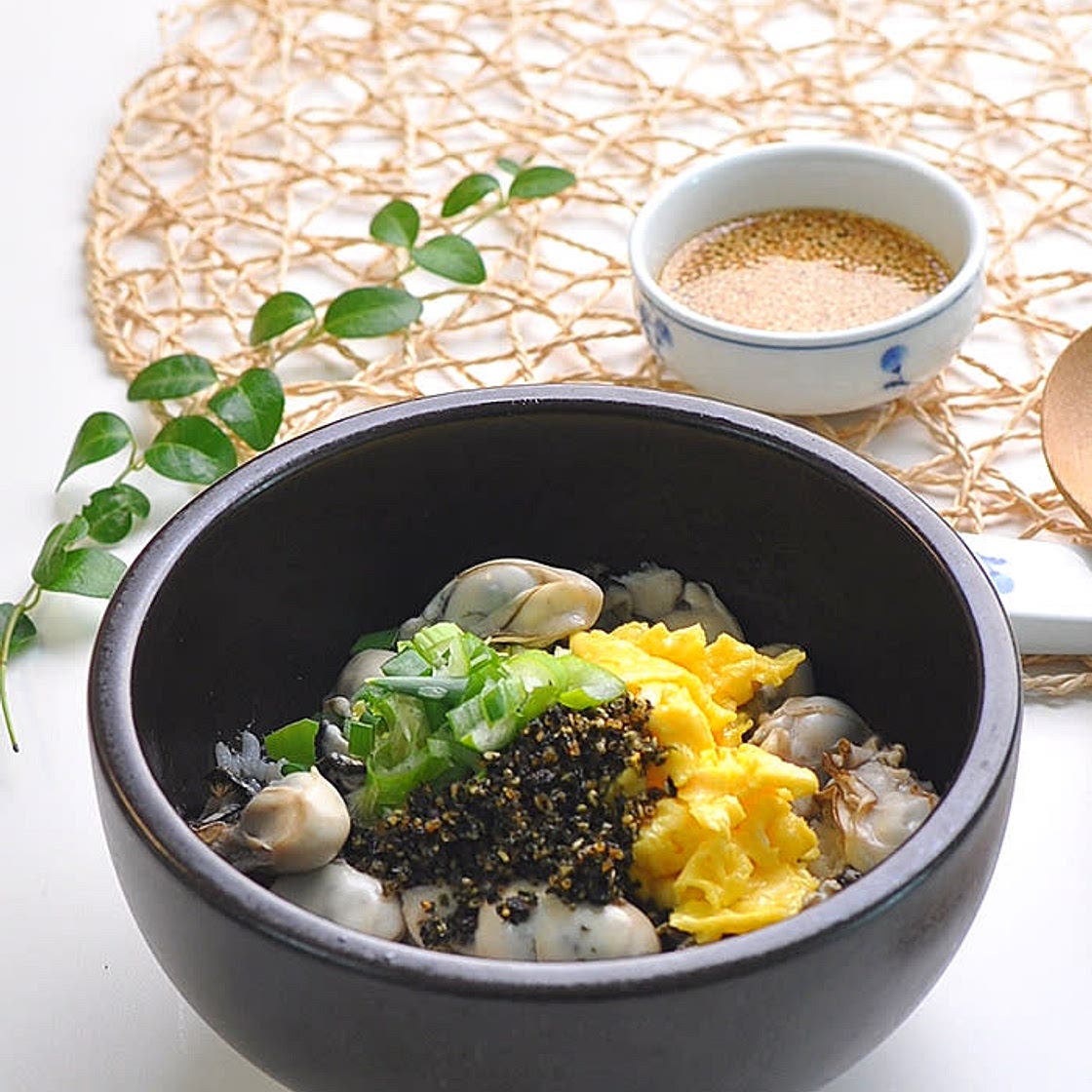 뚝배기굴밥