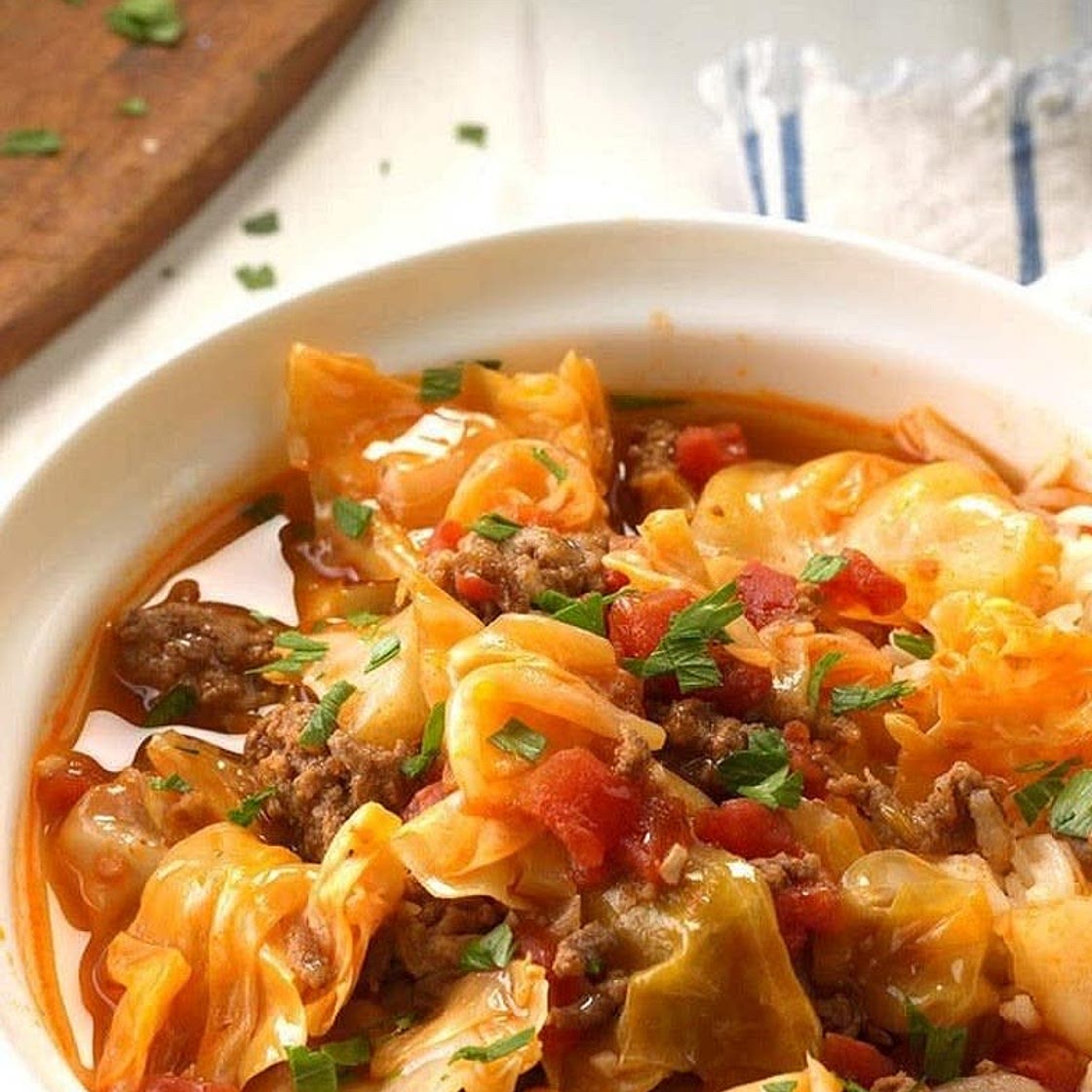 Slow Cooker Cabbage Roll Soup