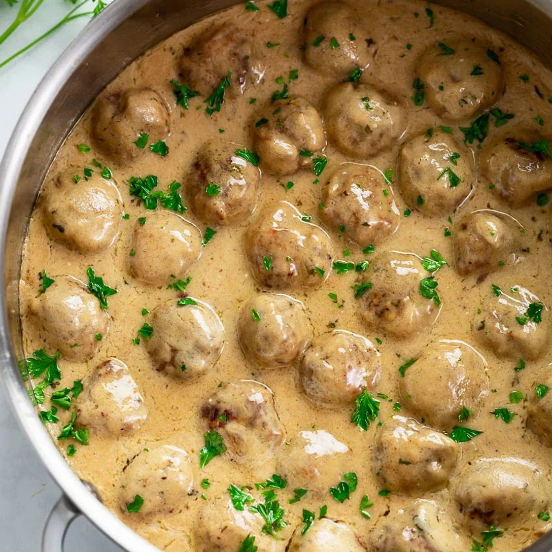 Swedish Meatballs and Gravy