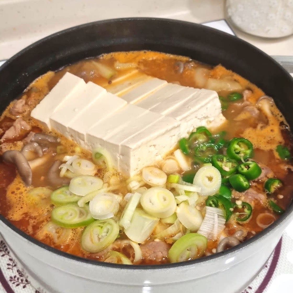 우삼겹 된장찌개 묵은지 요리 고깃집 감칠맛 최고 다담 된장찌개