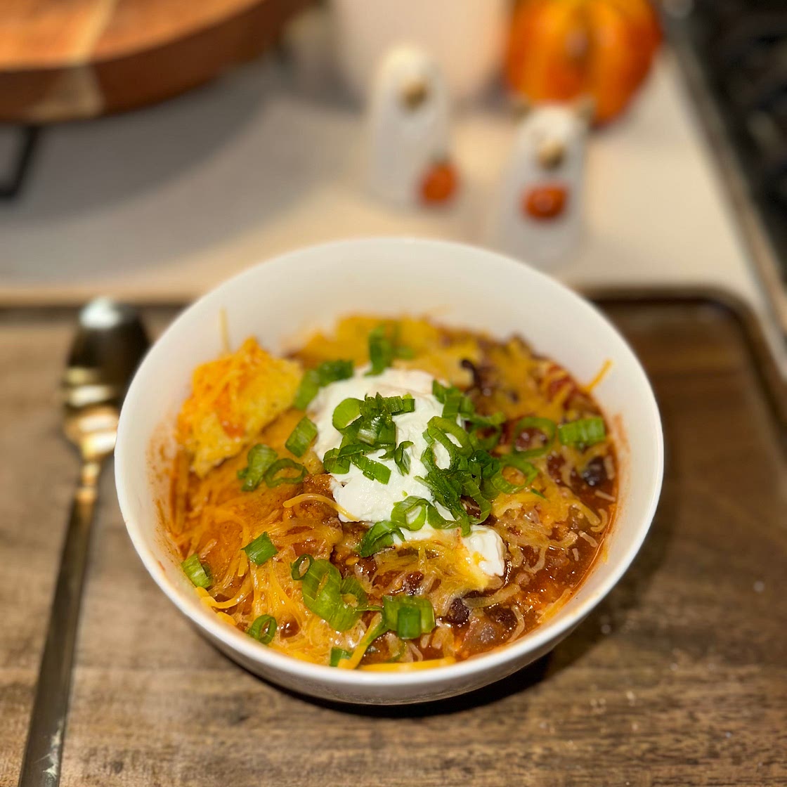 Crockpot Chili and Cornbread 