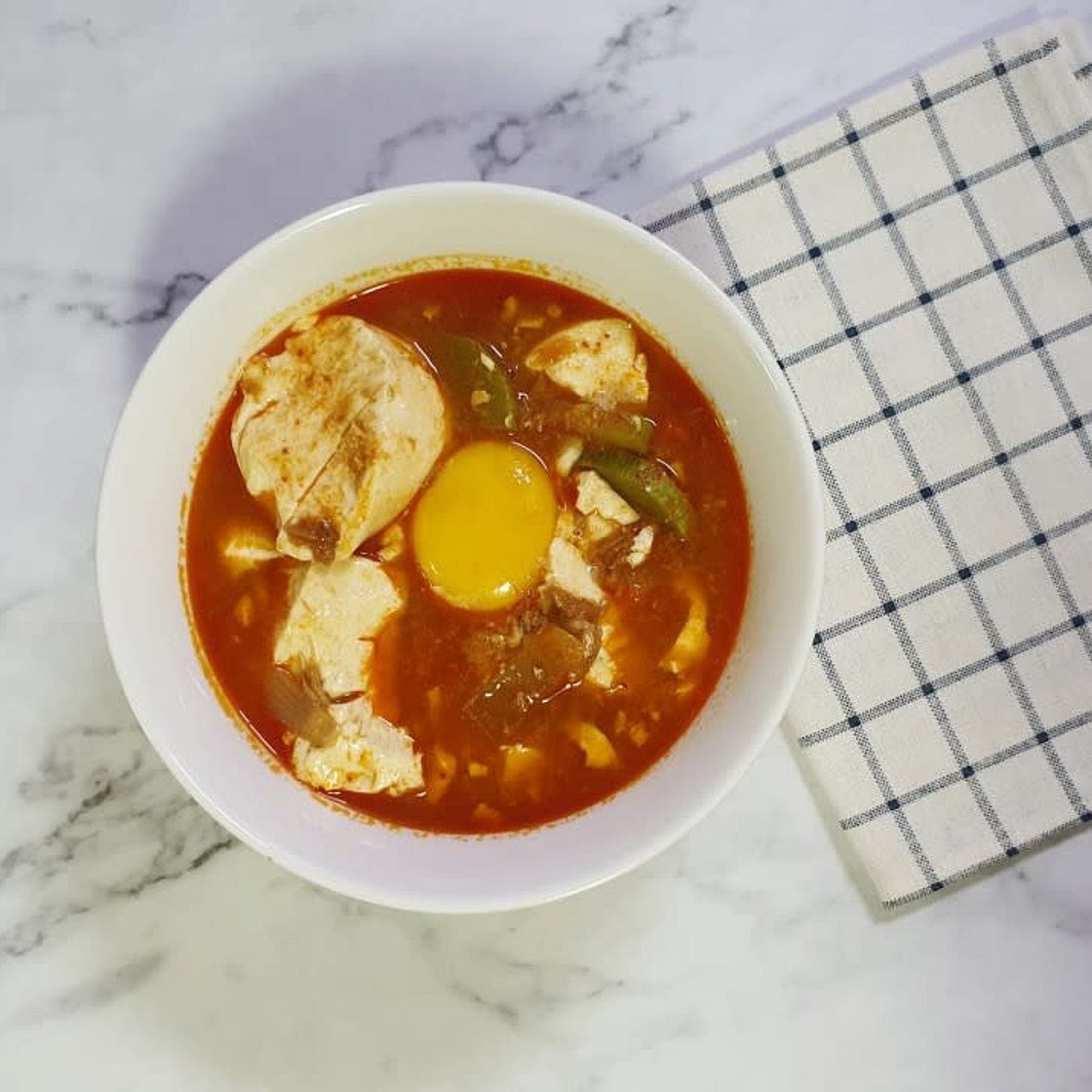 간편하게 맛내기 좋은 고추참치 순두부찌개 만들기