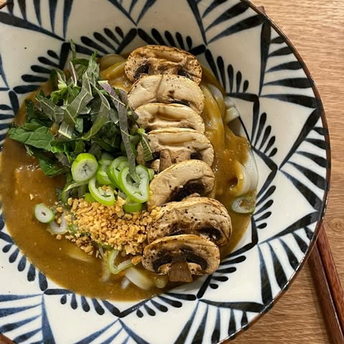 호로록 카레 우동👩🏻‍🍳✨