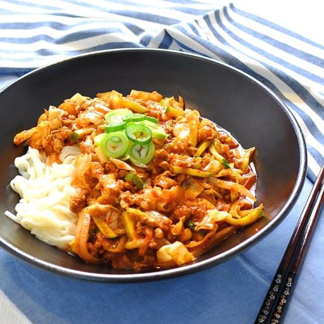 중화 제육면