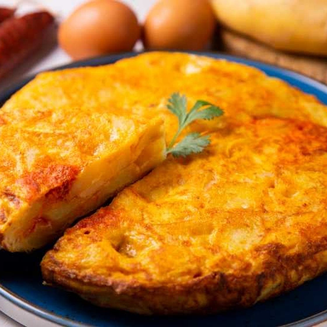 Deliciosa tortilla española, ¡con tip para voltearla fácil!