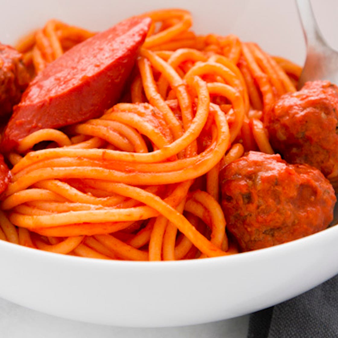 How to Make Filipino-Style Spaghetti with Meatballs