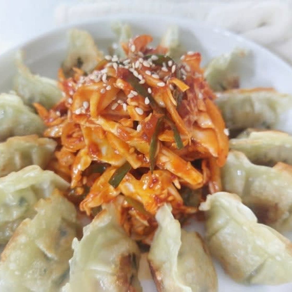 야식추천 야채 비빔만두 만들기 비빔만두 양배추무침 레시피