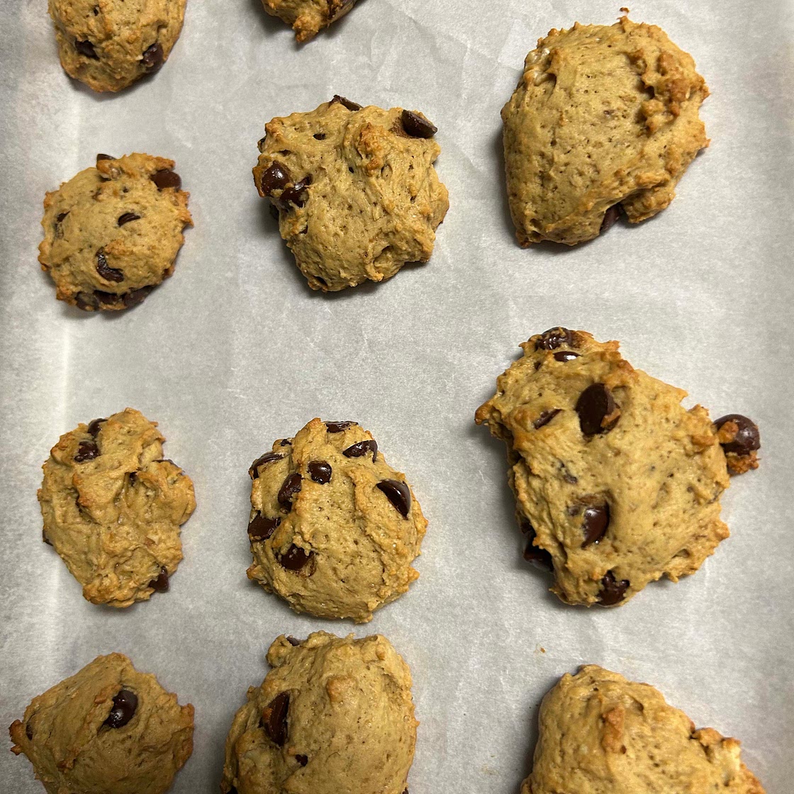 Banana chocolate chip cookies 