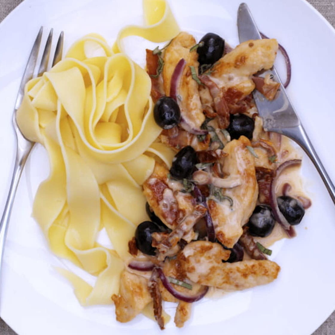 Vega versie van Fricassee van kip met ansjovis en olijven