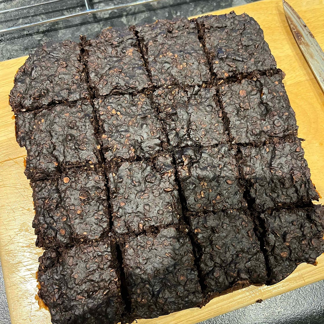 Fudge Brownie Baked Oats (One Bowl Chocolate Oat Recipe)