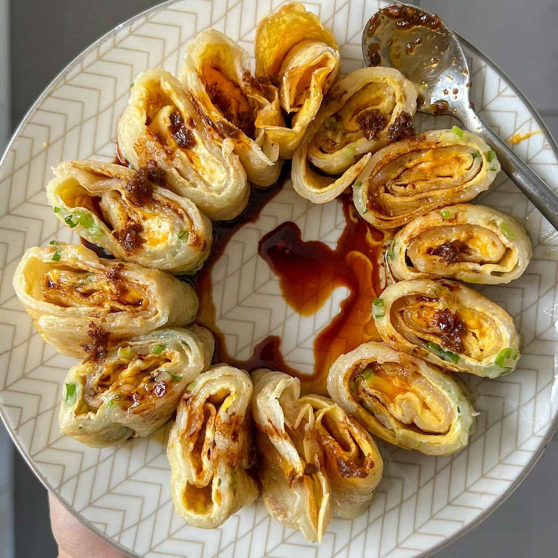 Taiwanese Dan Bing Egg Crepe (古早味蛋餅)
