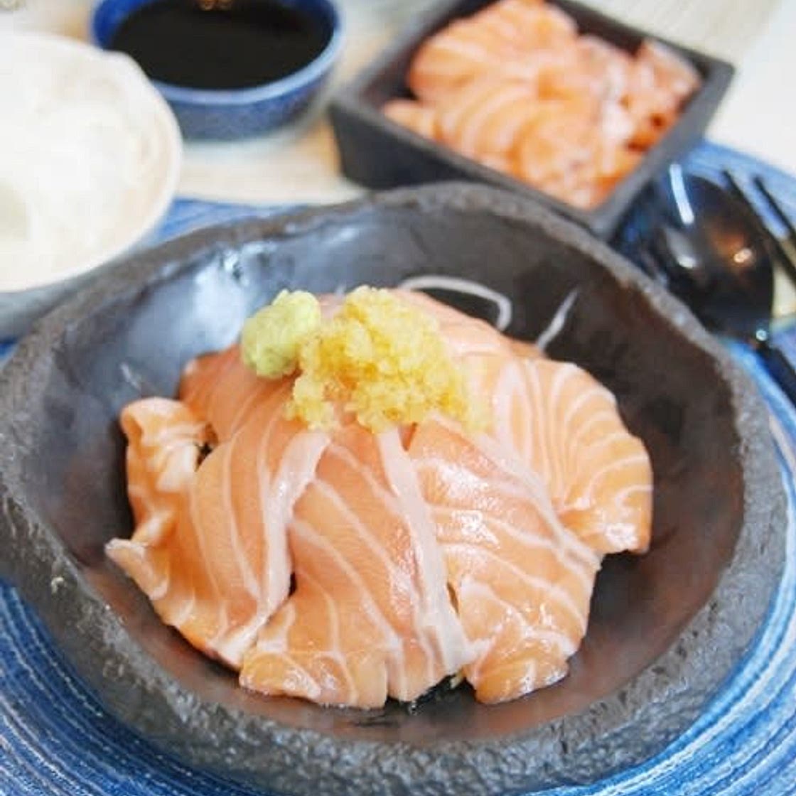 생연어덮밥 사케동 さけどん