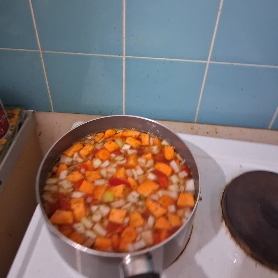 Spinach, sweet potato and chickpea soup