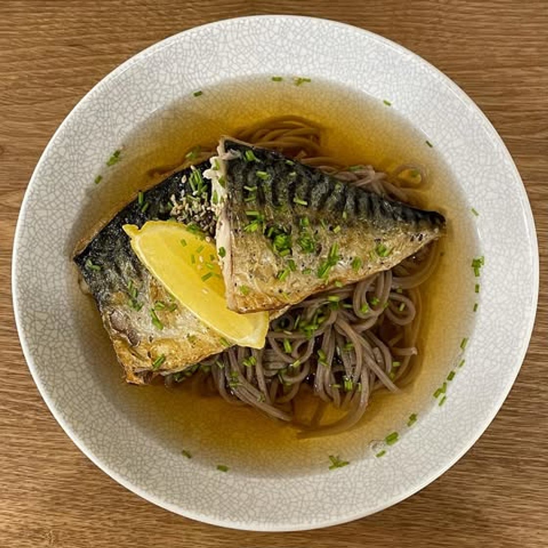 따뜬따끈〰고등어 온모밀면👩🏻‍🍳