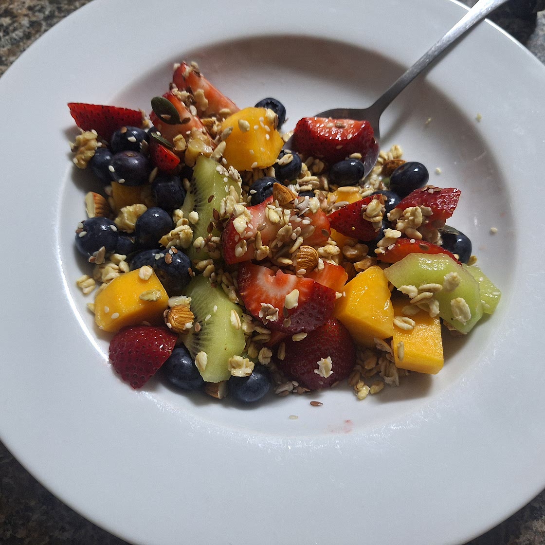 Decomposed Fruit Smoothy Breakfast