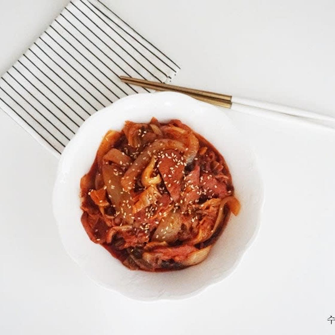 훈제오리김치볶음 레시피
