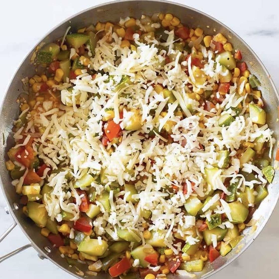 Calabacitas con queso Oaxaca