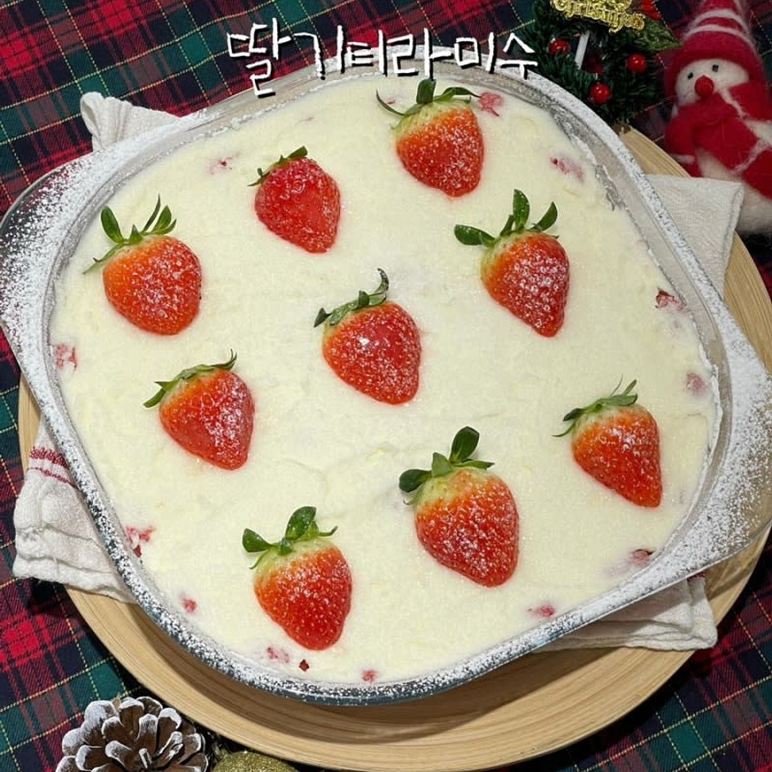 딸기티라미수 만드는법 핑거쿠키 레시피 크리스마스 케이크 만들기