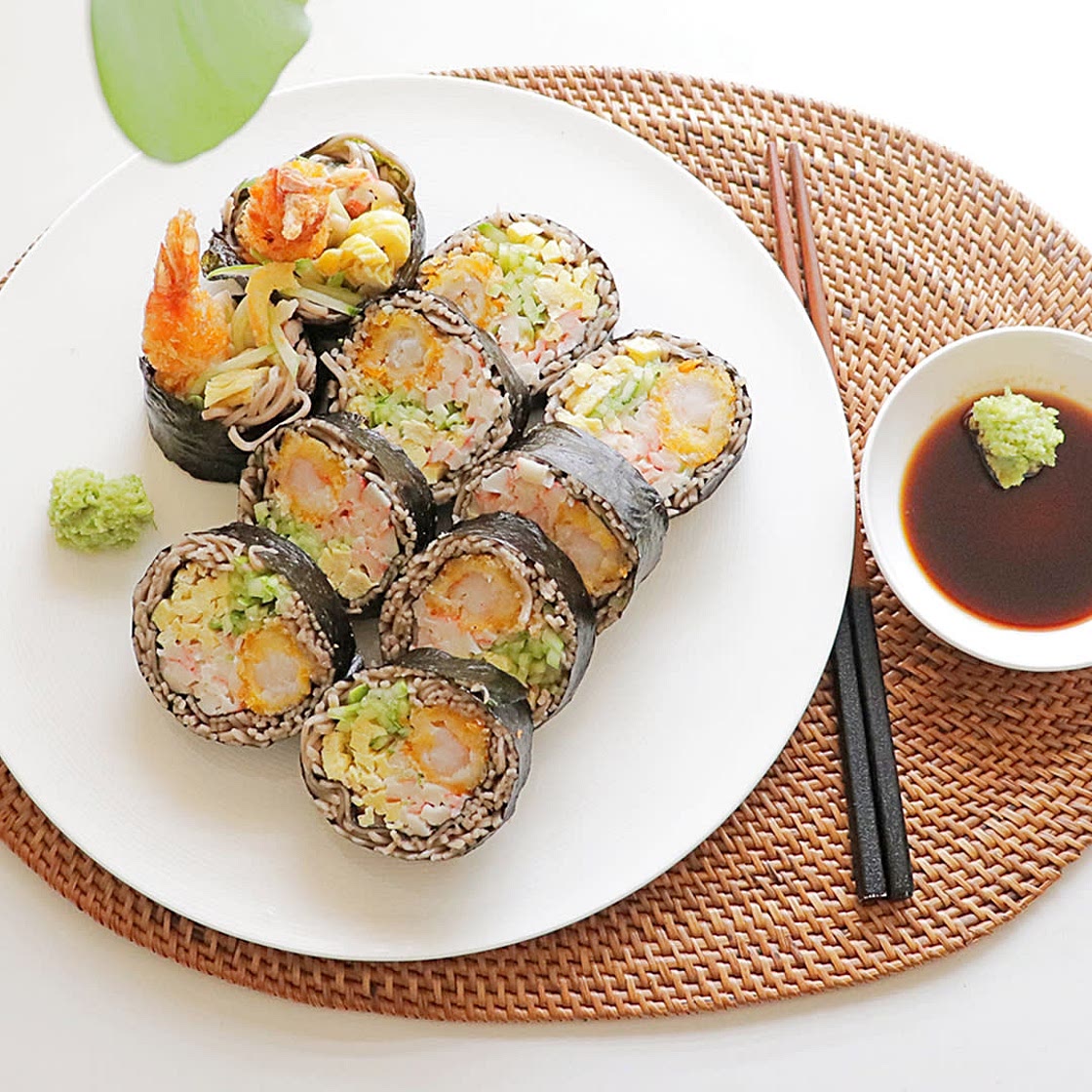새우튀김 메밀김밥 후토마끼