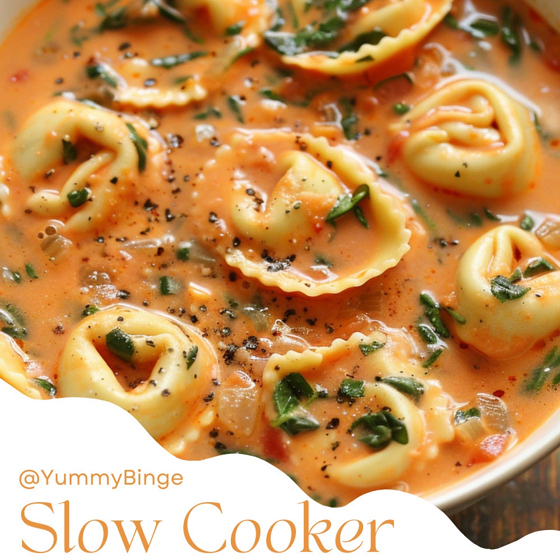 Slow Cooker Tomato Tortellini Soup