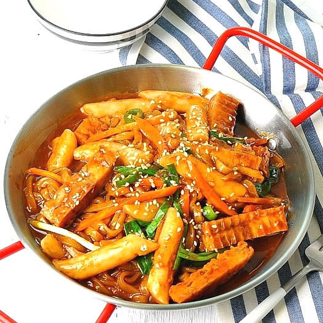 짜장라볶이