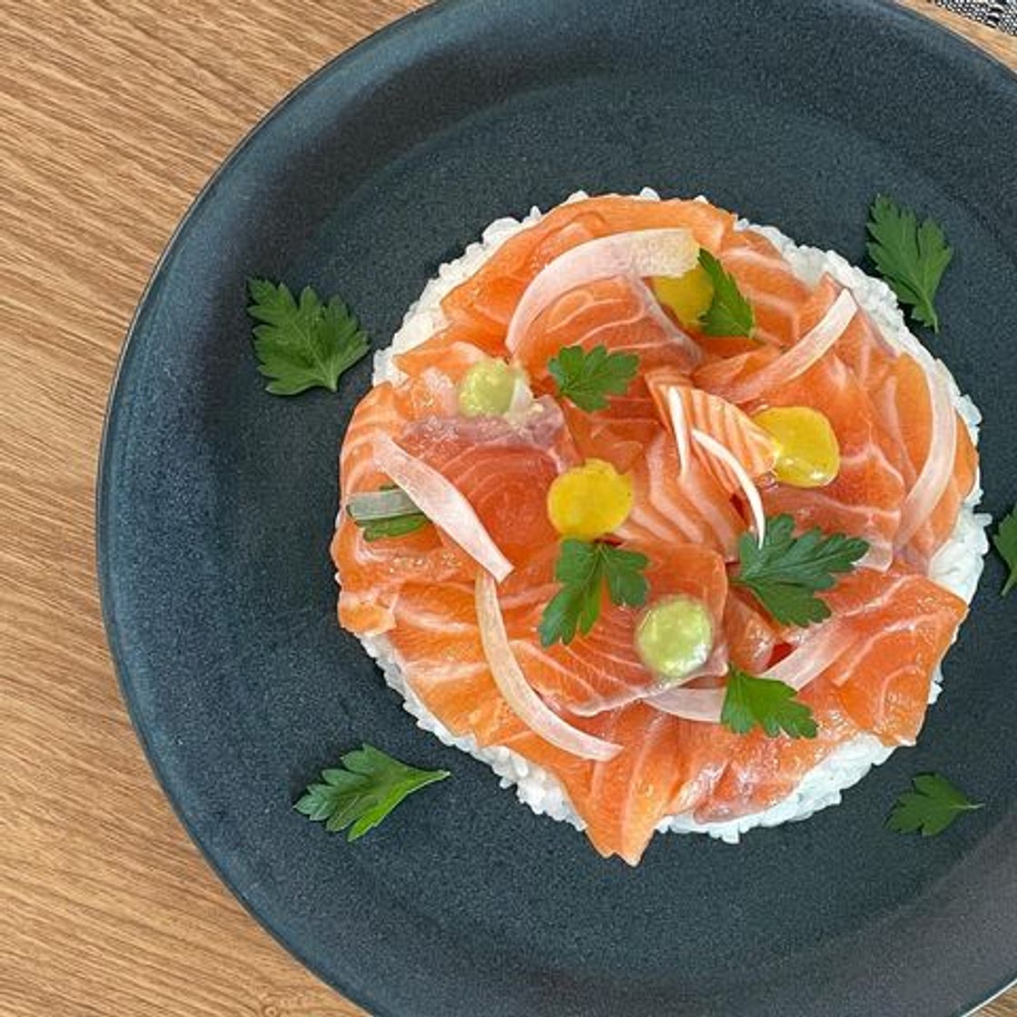 떠먹는 연어초밥👩🏻‍🍳🍣