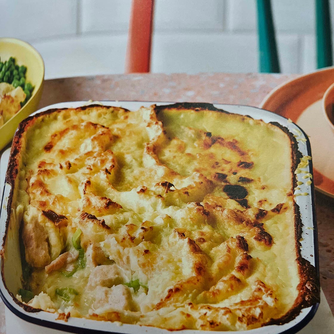 Chicken, bacon and leek cottage pie