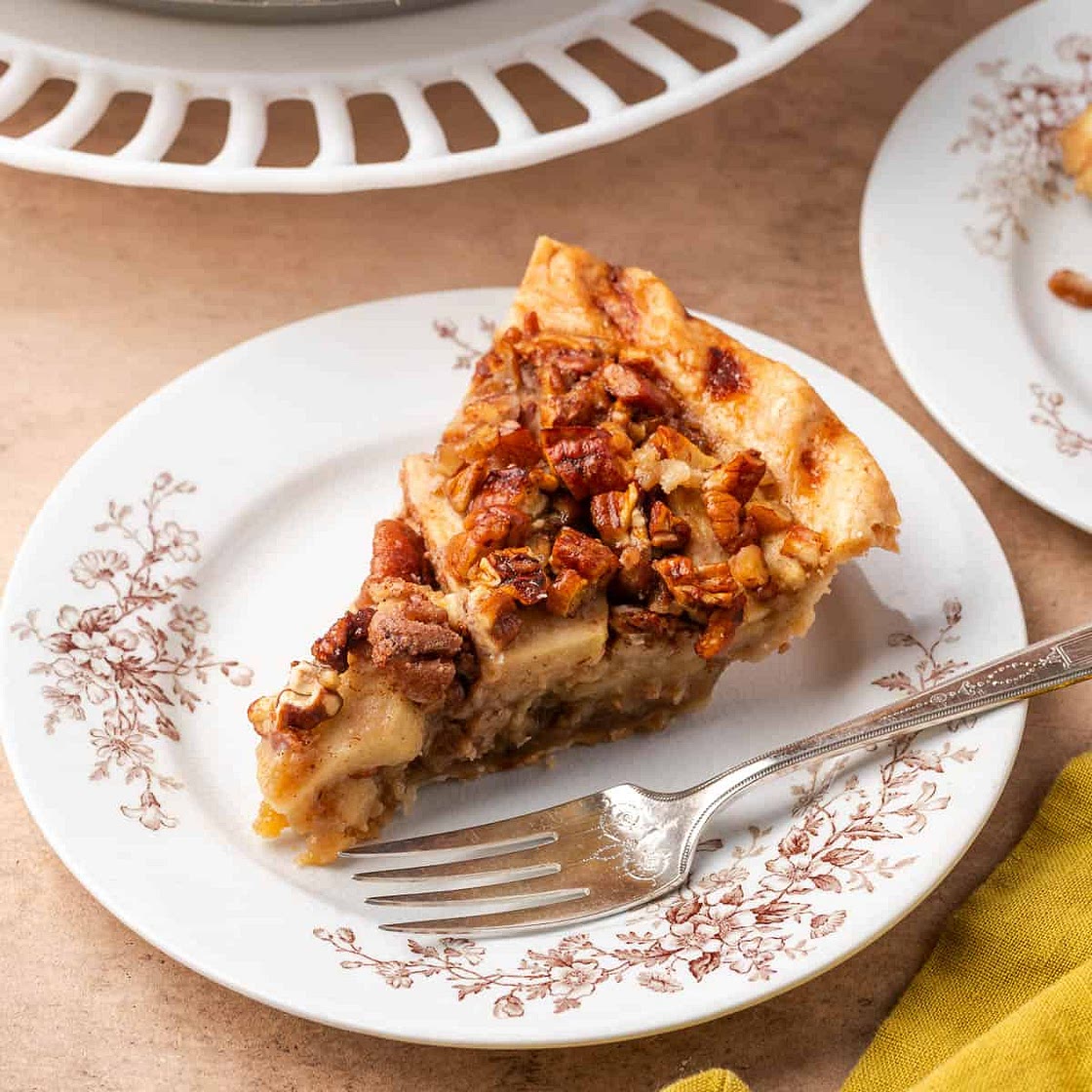 Apple Pecan Pie