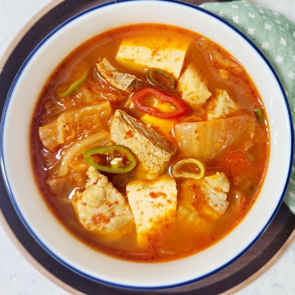 돼지고기 목살 김치찌개 끓이는법 돼지고기 김치찌개 레시피