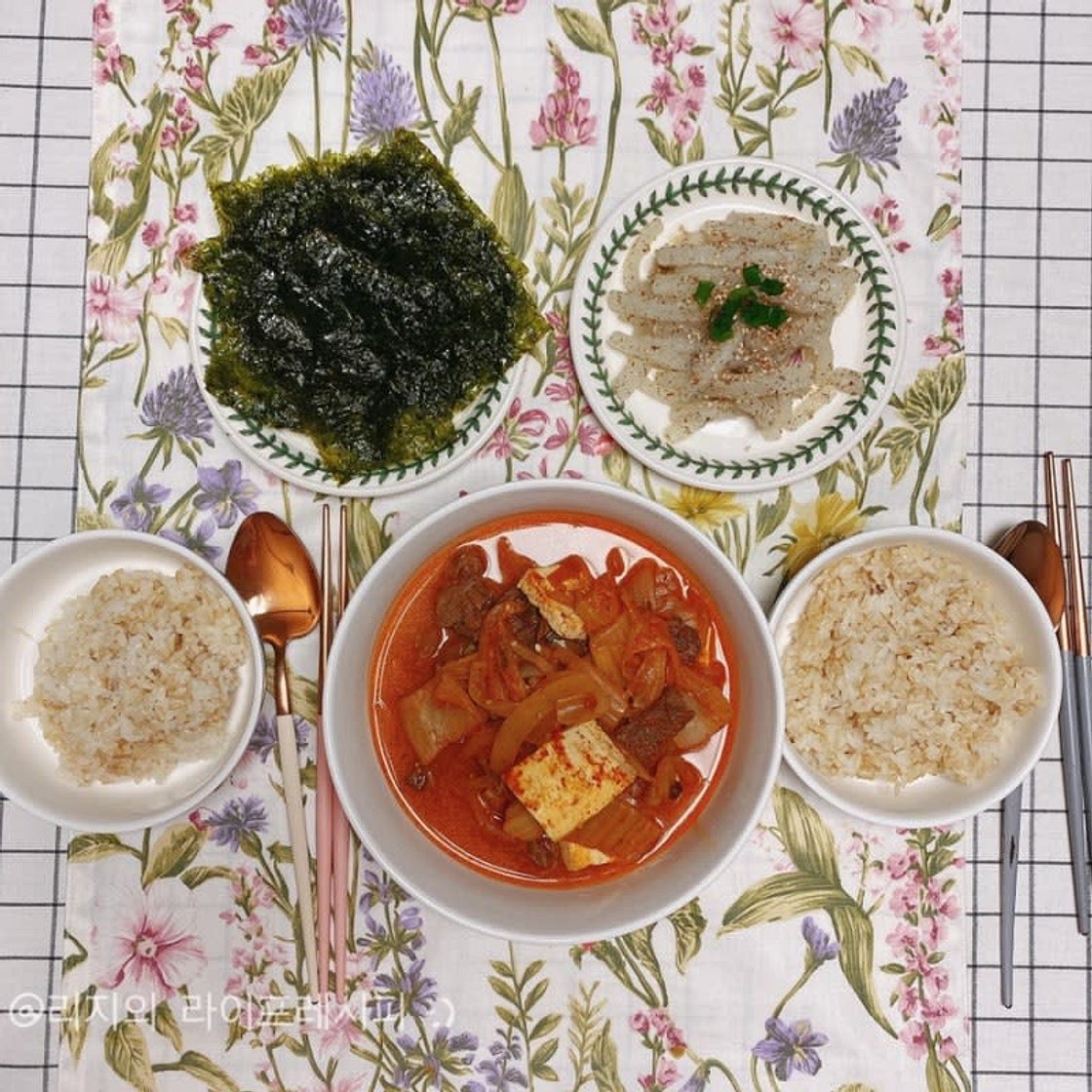 간단한 저녁메뉴 소고기김치찌개 맛있게 끓이는 법