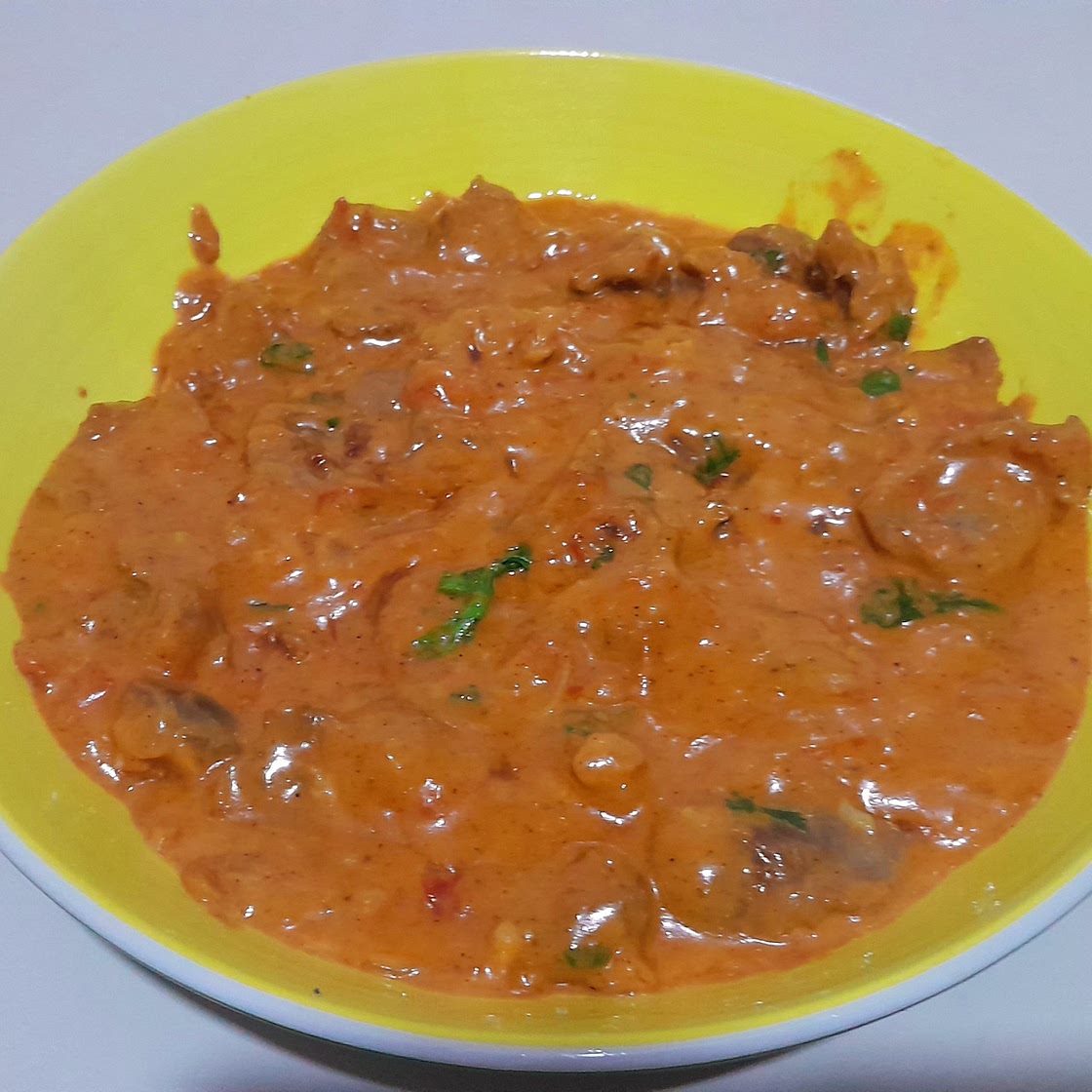 Gizzards in coconut cream sauce
