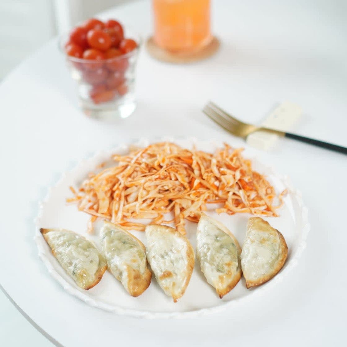야채 비빔만두 만들기 양념장 새콤달콤 하게~