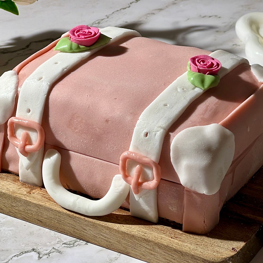 Suitcase Cake: Trendy Fondant Cake Recipe You Must Try
