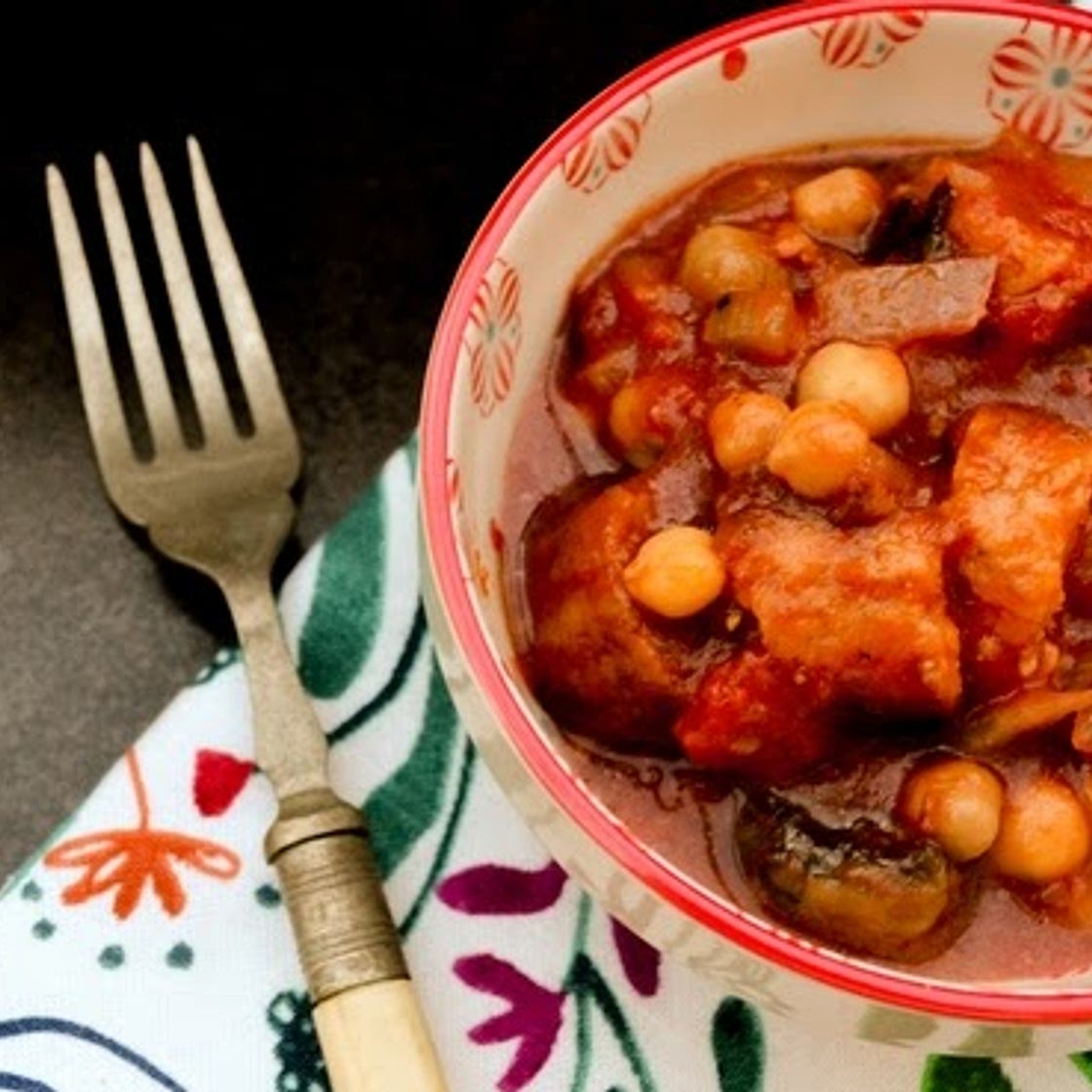 Slow Cooker Veggie Sausage, Mushroom & Chickpea Stew
