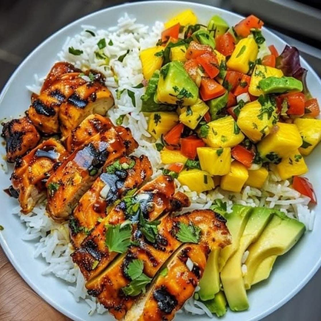 "🍋 Lemon Ginger Chicken with Pineapple Salsa
