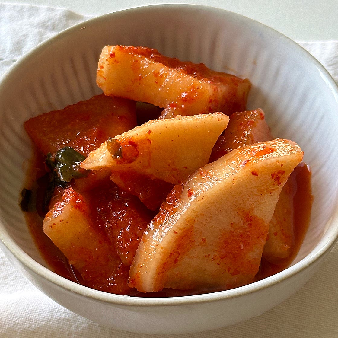 탄산처럼 톡 쏘는 석박지
