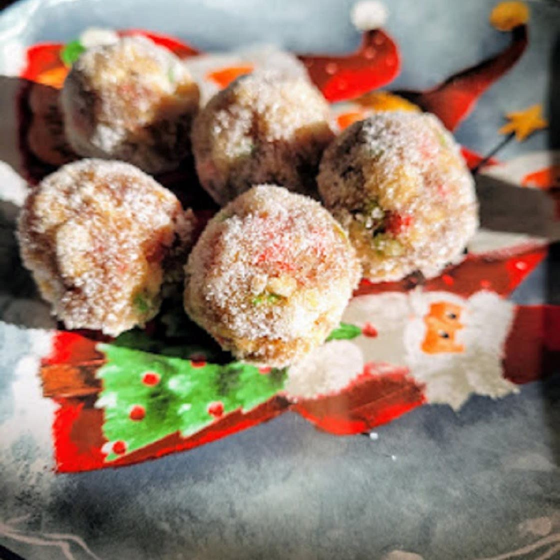 Old Fashioned Pecan Date Balls