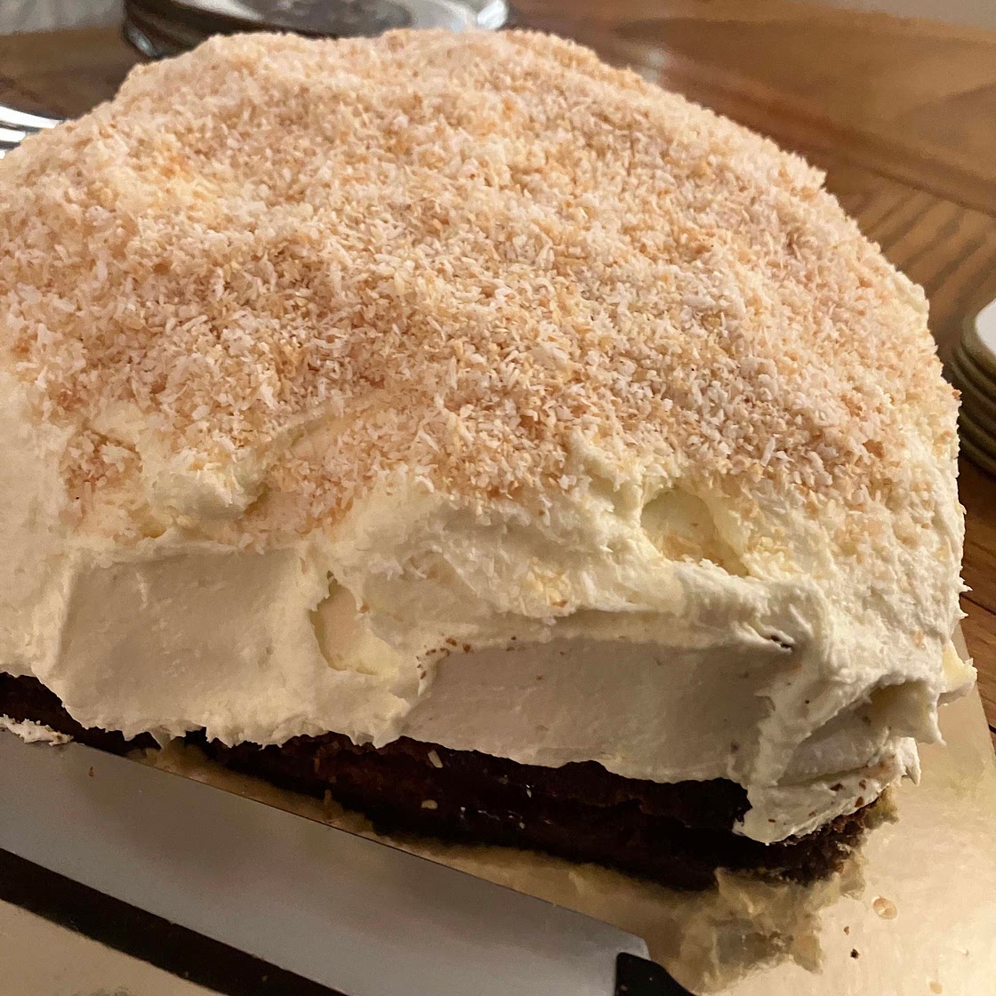 Golden coconut cake 