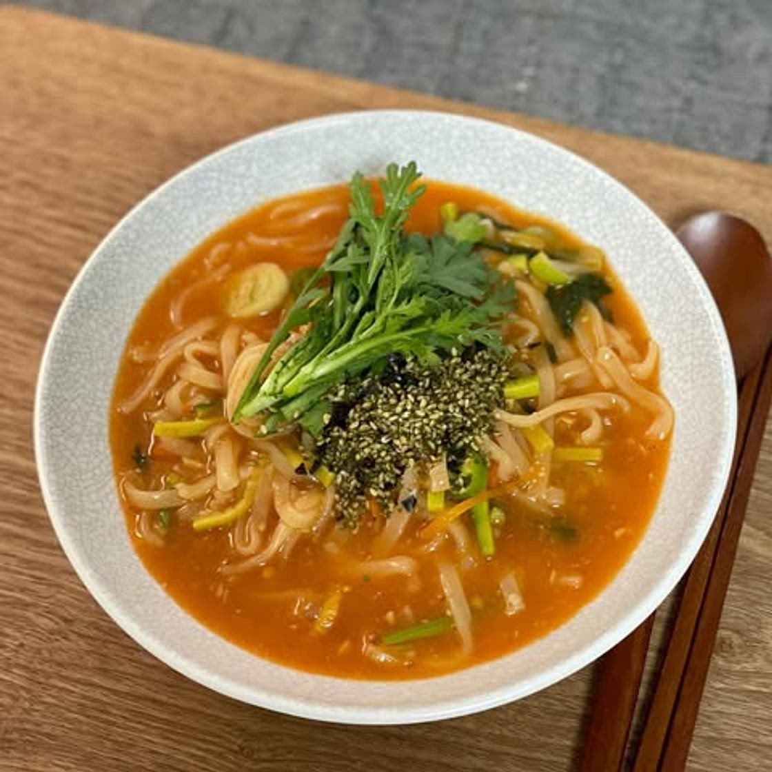 쑥갓듬뿍 장칼국수👩🏻‍🍳