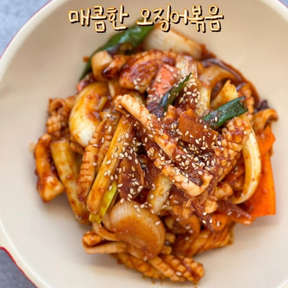 매콤한 오징어볶음 레시피 오징어 두루치기 오징어볶음 양념 황금 레시피