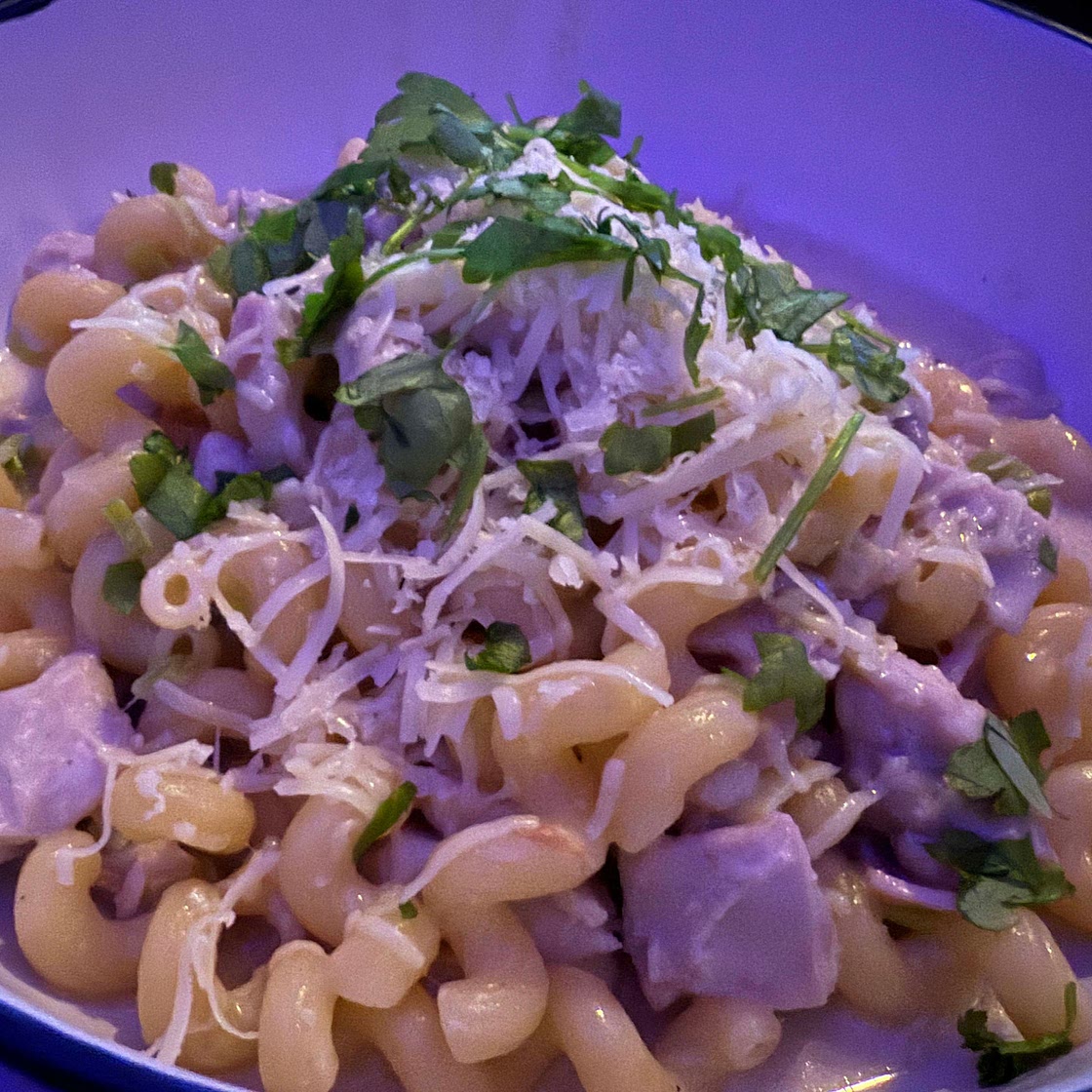 Creamy Chicken and Bacon Pasta