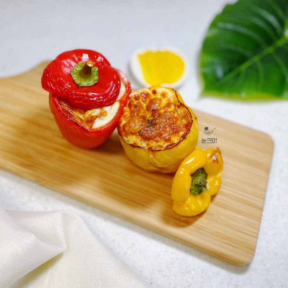 그릇이 필요 없는 예쁘고 맛있는 파프리카볶음밥 만들기