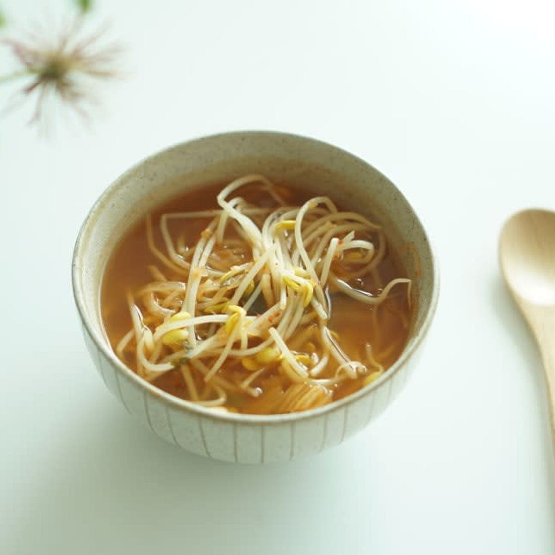 김치콩나물국 끓이는법 얼큰한 국물요리로 해서 먹기