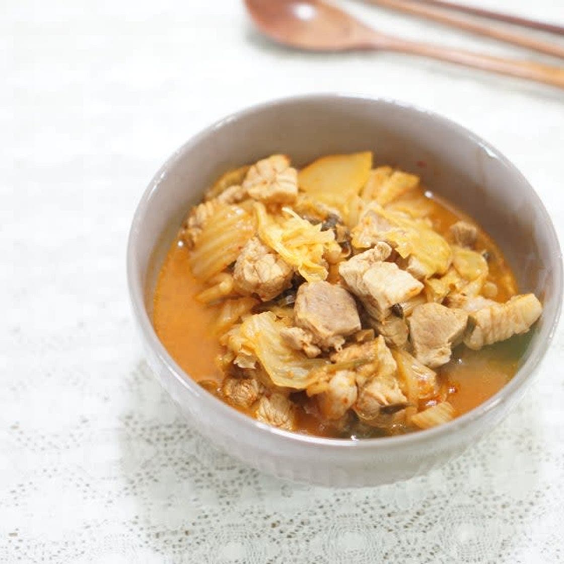 돼지고기 김치찌개 맛있게 끓이는법 신김치 묵은지 활용해요
