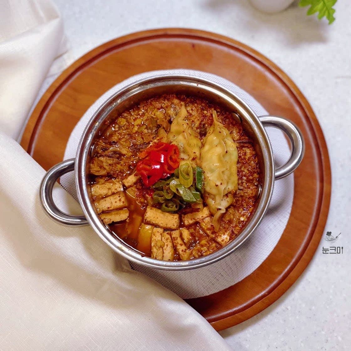 명절 음식 활용 시원하고 칼칼한 전 찌개 끓이는 법