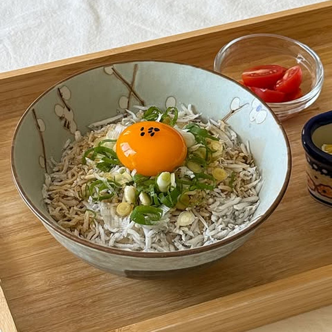 시라스동